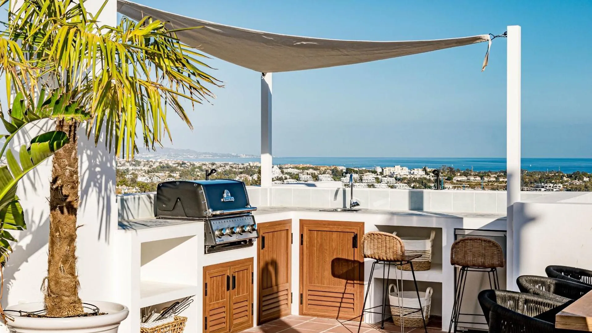 Paraiso Pueblo B52 Estepona 0*,  Spain