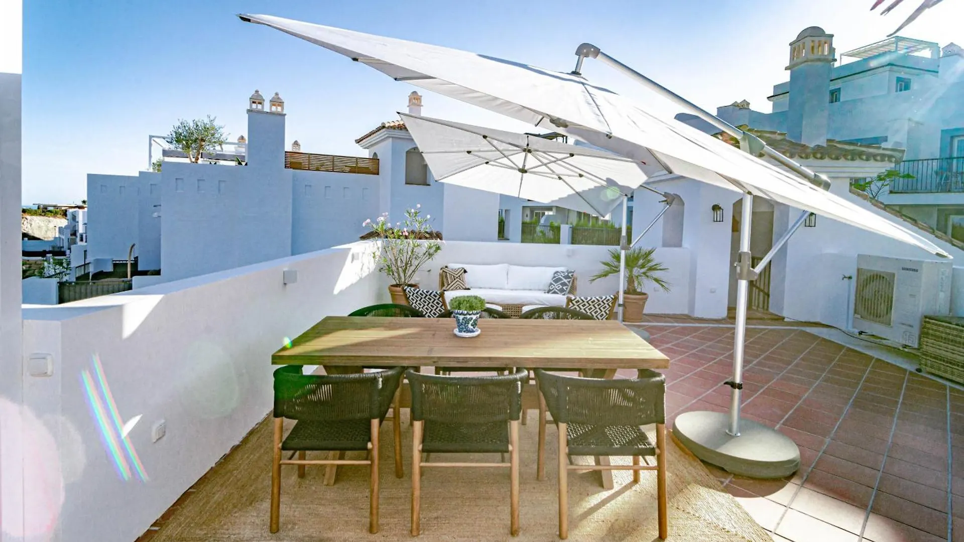 Paraiso Pueblo B52 Estepona Spain