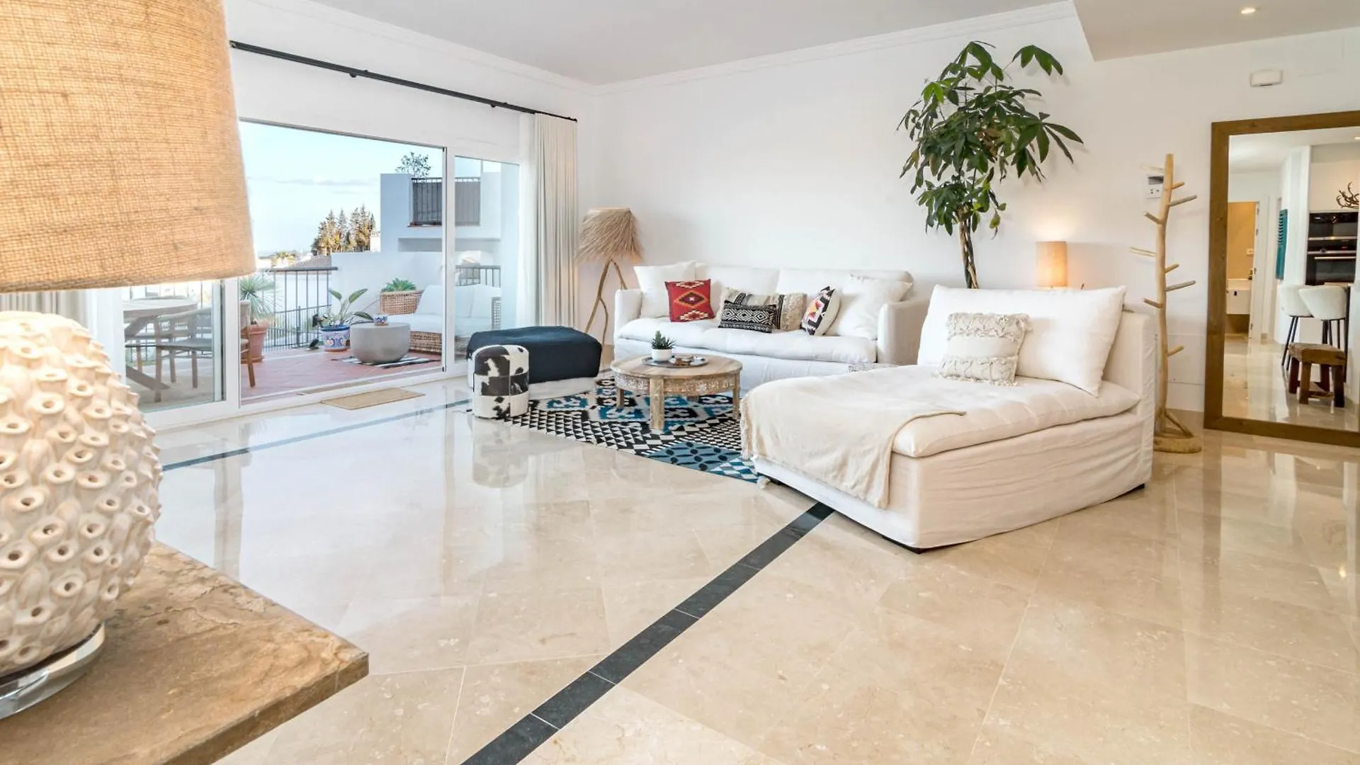 Paraiso Pueblo B52 Estepona Espagne